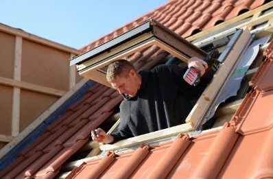 Pose de fenêtres de toit Velux à Quaëdypre